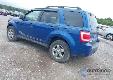 2008 Ford Escape Xlt z USA, uszkodzony, nr VIN 1FMCU93138KD22671